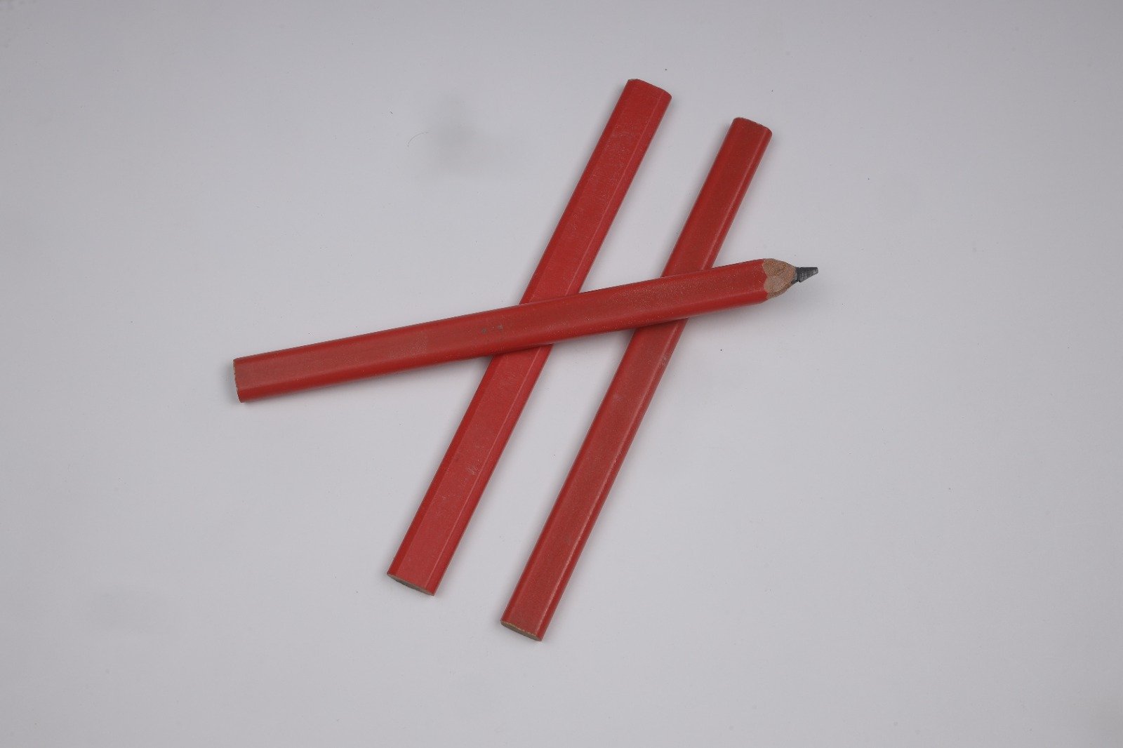 Heavy-Duty Red Carpenter Pencils